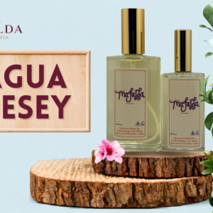 Agua Desey es un perfume de mujer Floral Acuático